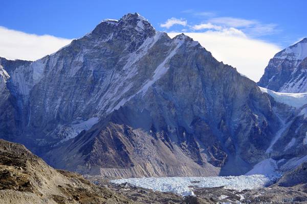 Trekking in Nepal: Everest, Annapurna and Easy Alternatives