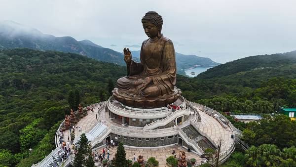 Tian Tan Buddha